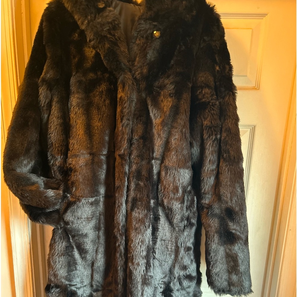 Roaman’s Beautiful faux fur coat with hood